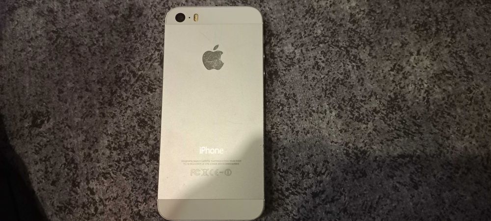 iPhone SE (1-го поколения