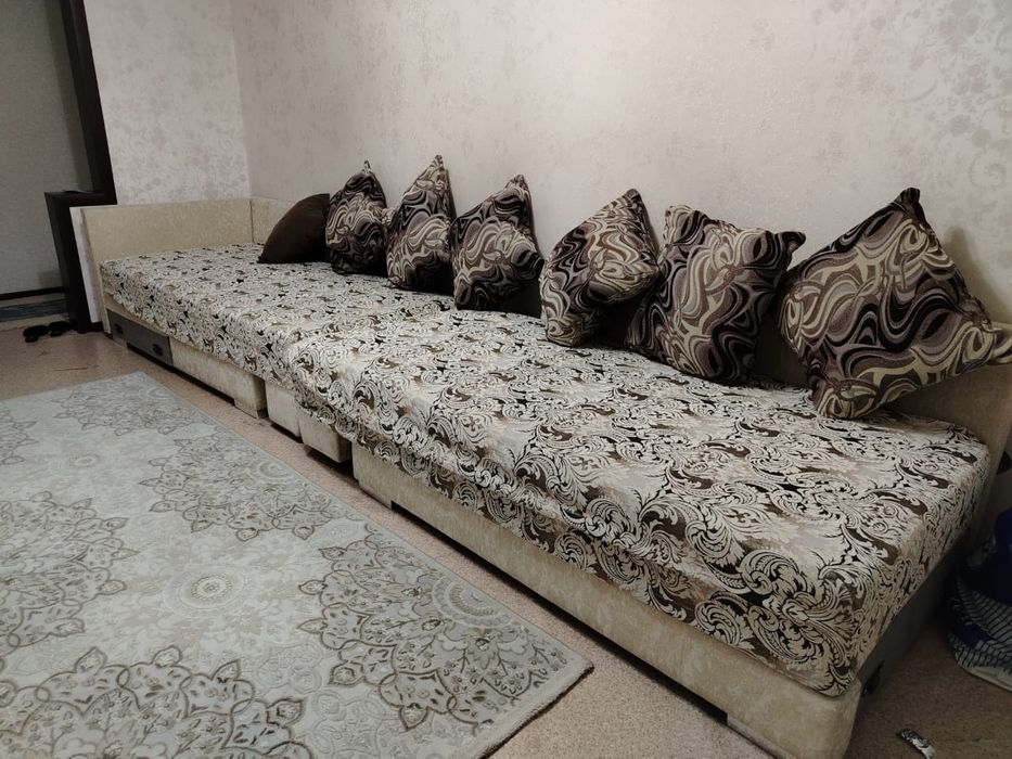 продается угловой диван