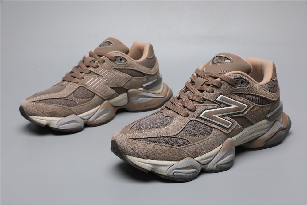 New Balance 9060 Mushroom U9060PB