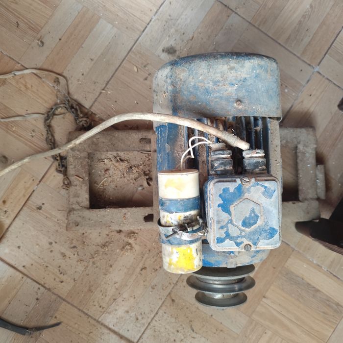 Vând Motor 2.2 kw monofazic
