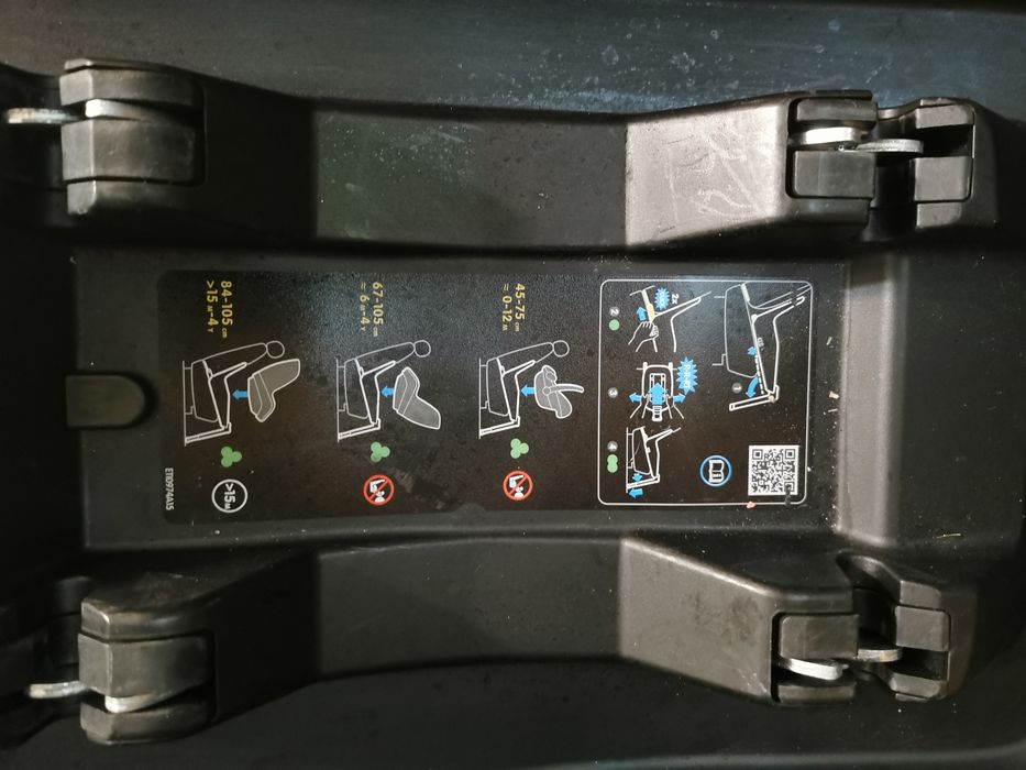 Scaun auto Maxi Cosi 2 way Pearl și bază isofix