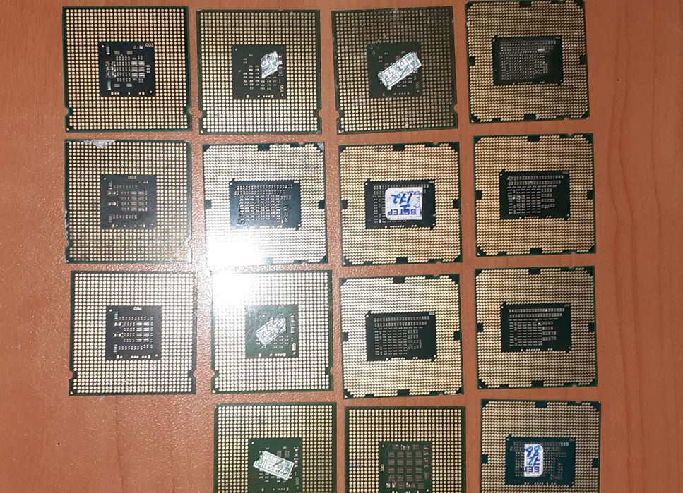 Продаются процессоры.