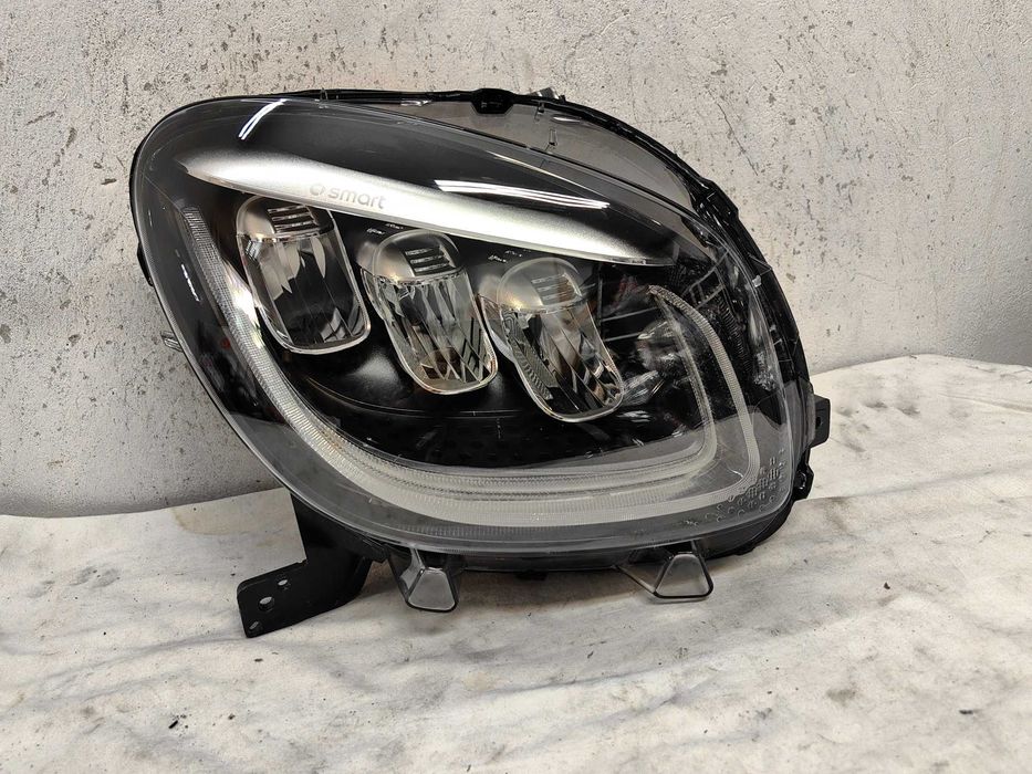 Оригинален фар Смарт  Smart Fortwo 453 Full Led