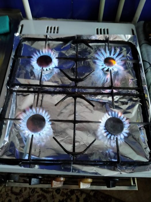 Продаётся газовая плита б/у