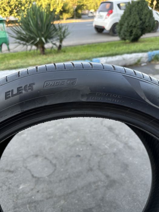 Pirelli P Zero 265/45 R21