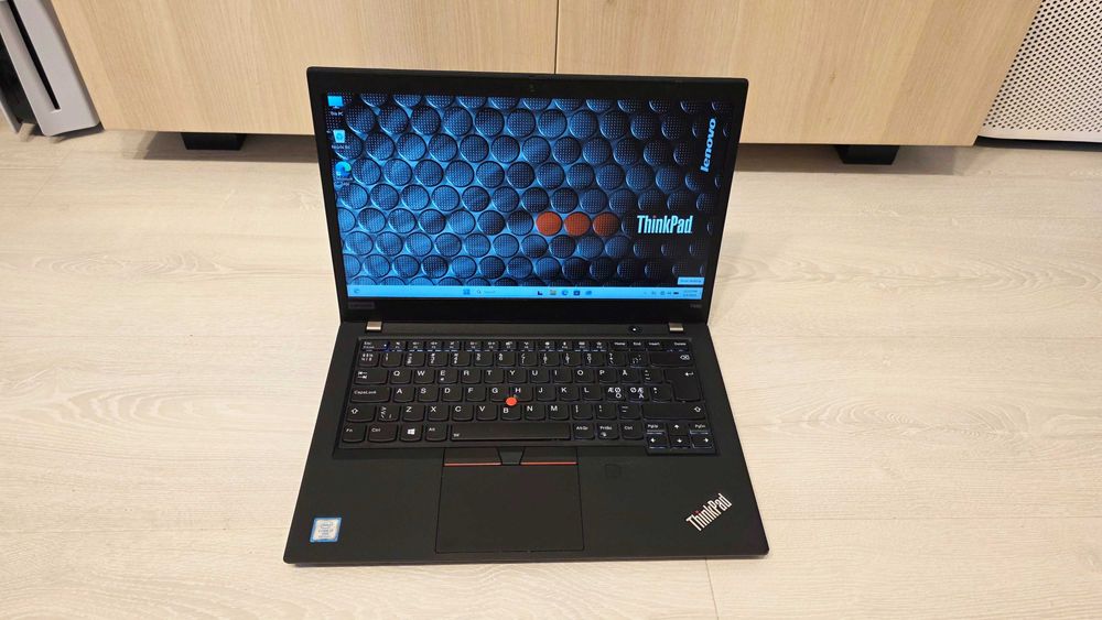 Lenovo Thinkpad T490 i7 16GB RAM 512GB SSD GeForce MX250 2GB GDDR5