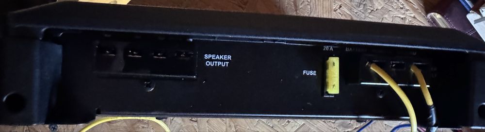 Amplificator auto Alpine