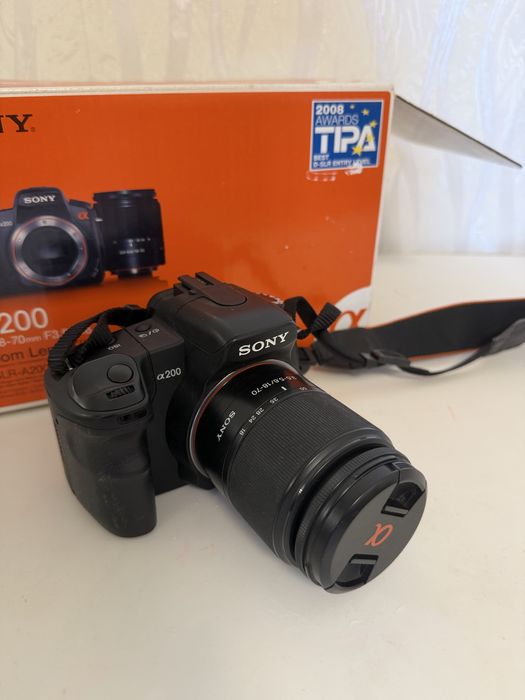 Продам фотоаппарат Sony a200