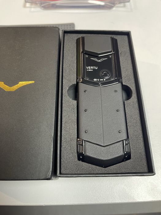 Vertu Signature S
