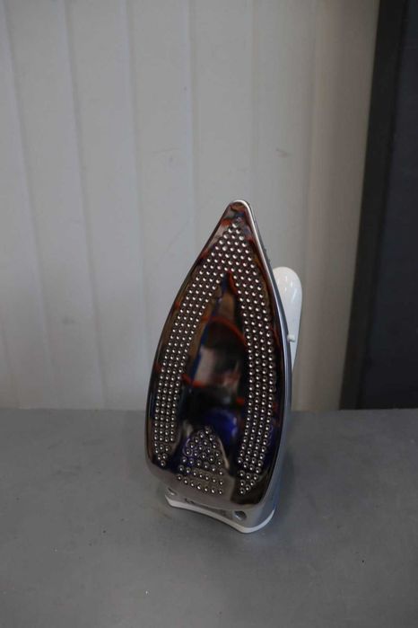 Severin BA3234 Туристическа ютия, 1000W, синьо/бяло