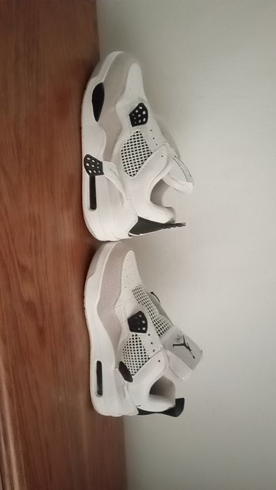 De vânzare Jordan 4 retro