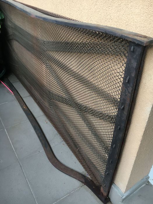 Желязна пружина за легло