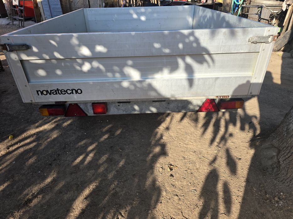 Remorcă auto 750 si 600 kg