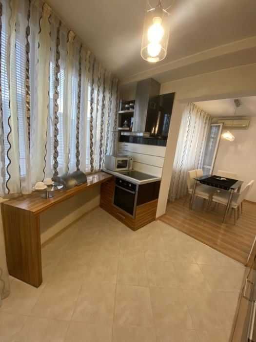 Продава се Тристаен апартамент в София, Левски Г - 109 кв.м за 1689 €/кв.м - Снимка #4