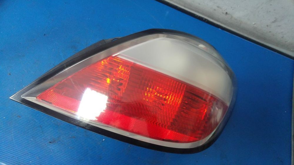 stop dreapta opel astra h 24-451-837