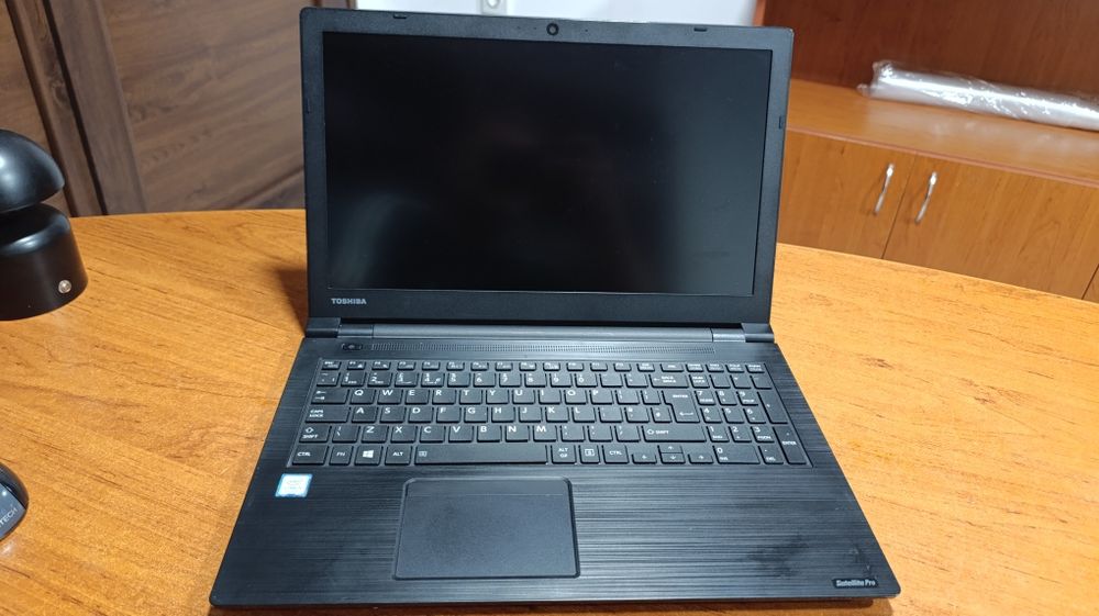 Лаптоп-Toshiba Sattelite Pro -Core i5-8250,Ram 16gb,Ssd 256