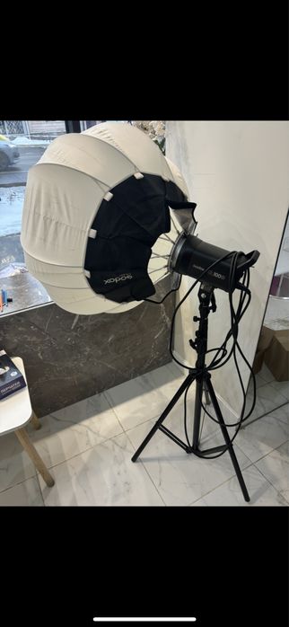Продам студийный  свет Godox