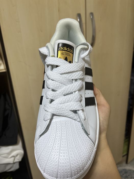 Продам оригиналные красовки