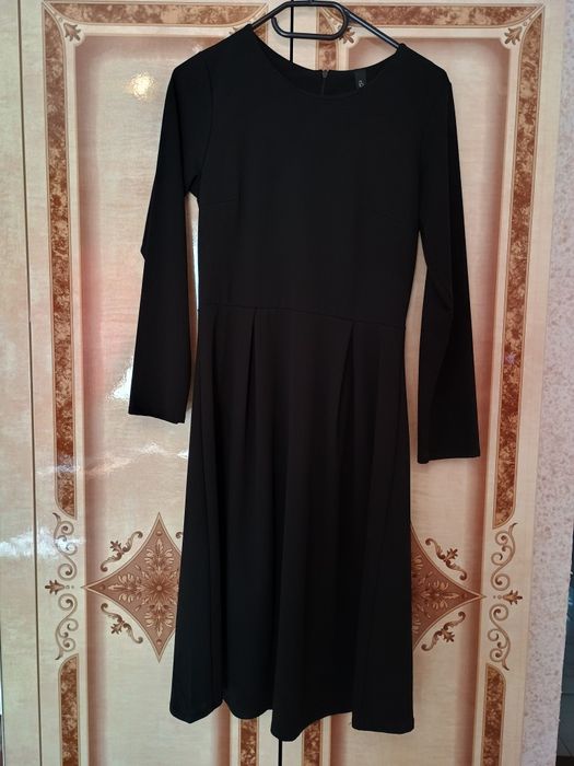 Rochie neagra eleganta