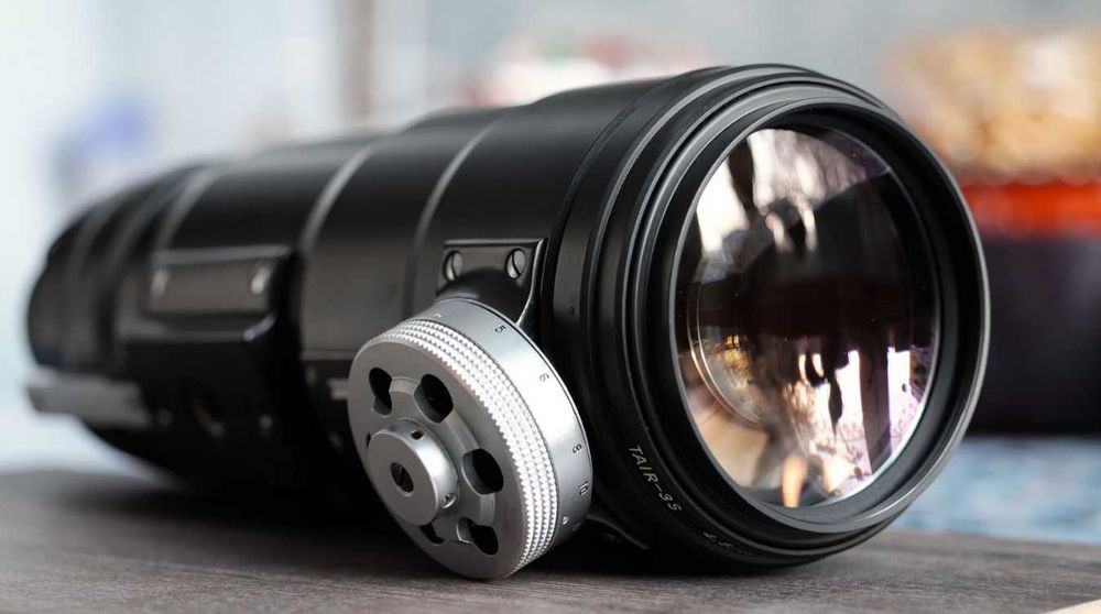 Фото снайпер Zenit FS-12 с обективи TAIR-3S 300мм F4.5 и  Хелиос 44М-4 - М42