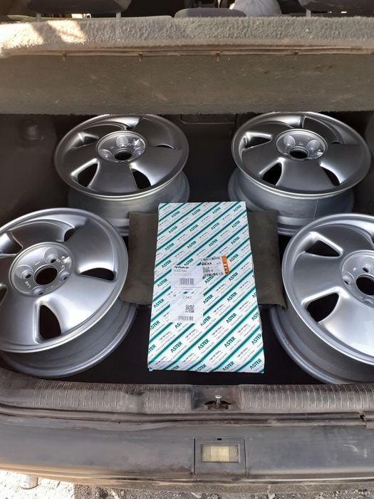 Камплект дисков на опель.