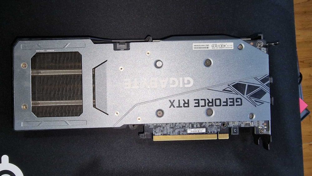 Placă video Gigabyte [RTX 3060 Ti] - Stare perfectă