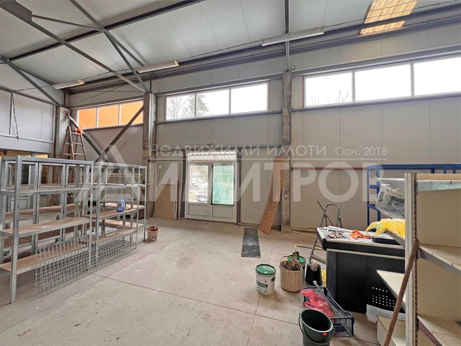 Дава под наем бизнес имот магазин, складово помещение в гр. Нови пазар