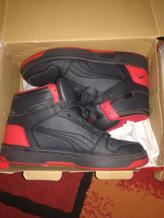 Adidași Puma nr 37,5