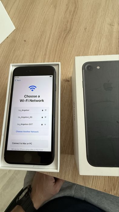 Iphone 11. - 64GB черен