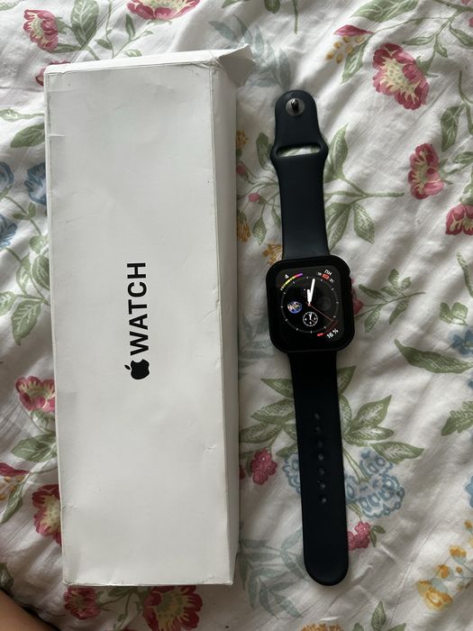 Apple watch se 44