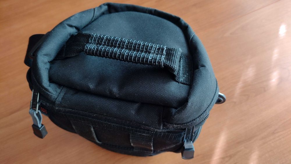 Cameră foto Fujifilm FinePix S9600, filtru anti-UV și geantă Tamrac