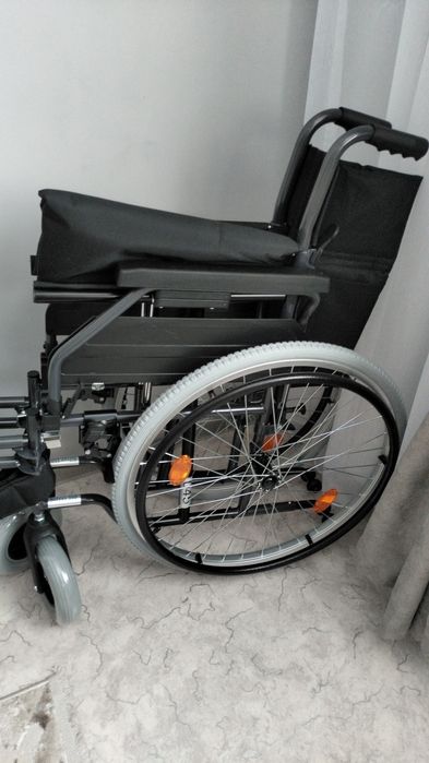 Инвалидный коляска