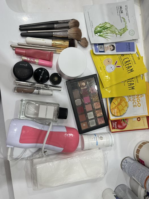 Отдам все за 15 000тг. Все оригиналы!