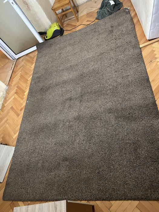Голям килим 3.00м на 2.00м дълъг косъм