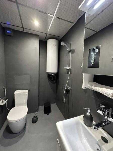 Дава се под наем Двустаен апартамент в Бургас, Център - 55 кв.м за 765 € - Снимка #6