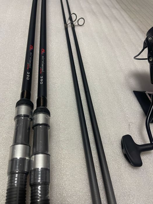 SET 2 Lansete FL Strategist 3.90m/3.75lbs+2 Mulinete FL 14000 New 2025