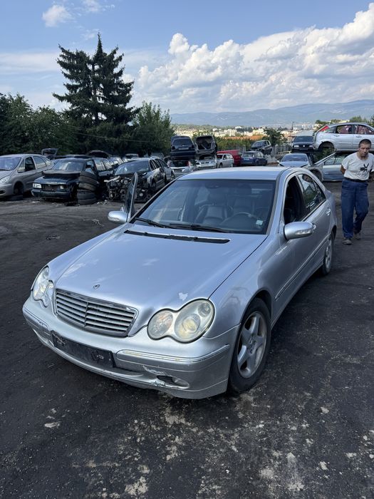 Мерцедес W203 c270cdi 2002г на части