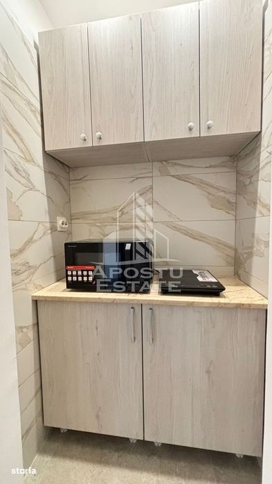 Garsoniera cocheta, la prima inchiriere, in Complexul Studentesc