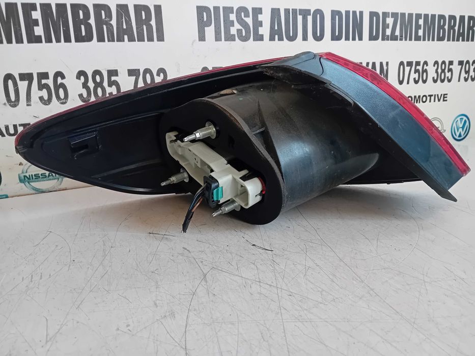 Stopuri Lampa Stop Tripla Stanga Dreapta Vw Passat CC An 2008-2013 Cod 3C8945095D 3C8945096D