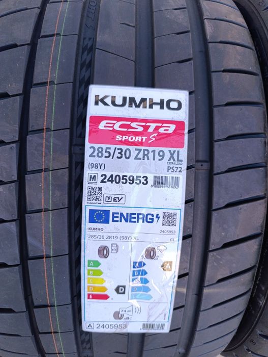 Нови гуми Kumho 285/30/19  255/35/19 Ecsta Sport , dot 4725