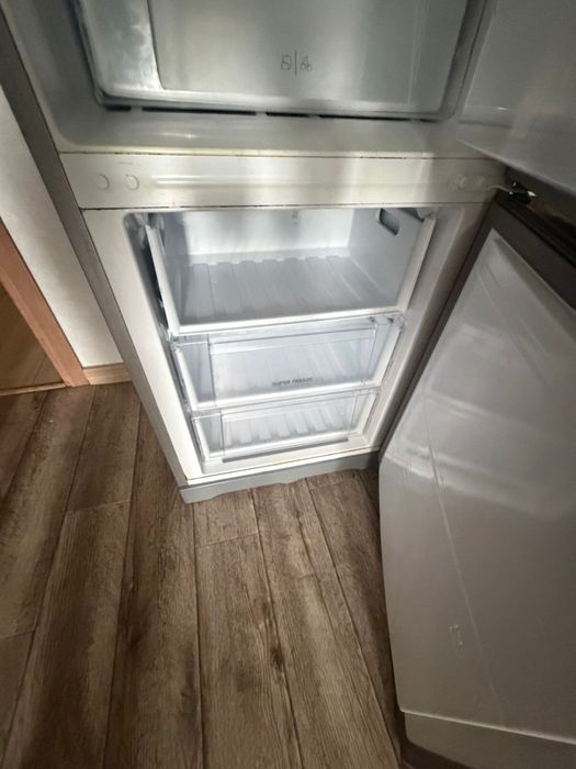 Холодильник продам