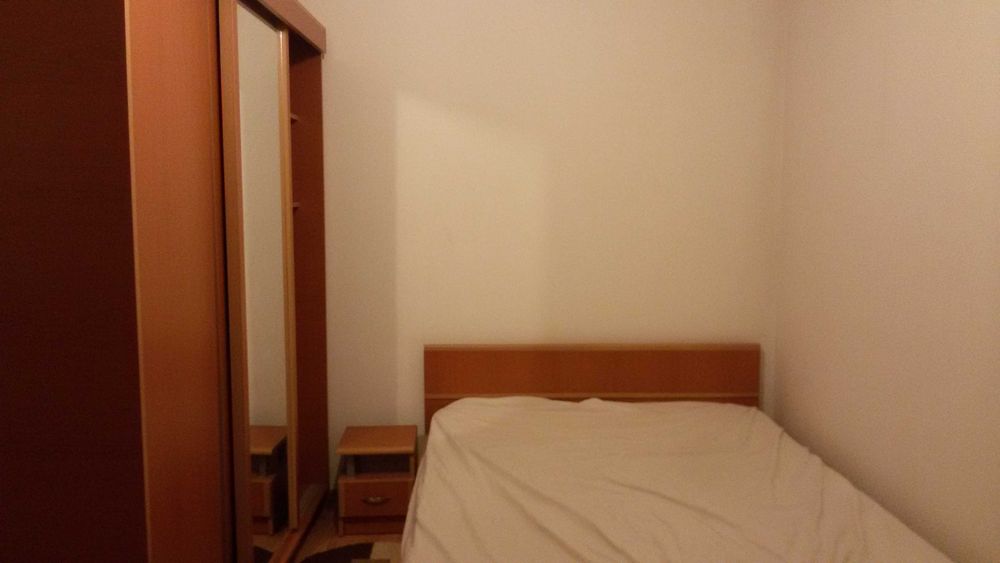 Propietar închiriez apartament cu 2 camere, semidecomandat, situat pe Bld. Theodor Pallady, la doar 30 m de stația de metrou 1 Decembrie.