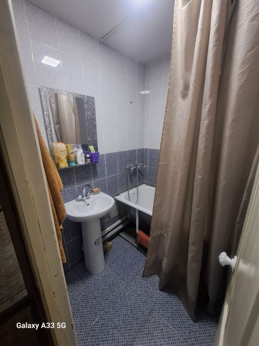 3х комнатная с обстановкой в 10 микрорайоне