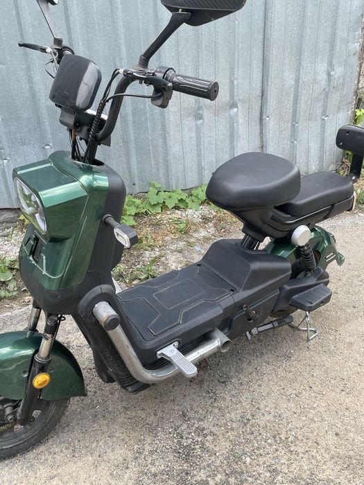 Продаю электро мопед электро скутер