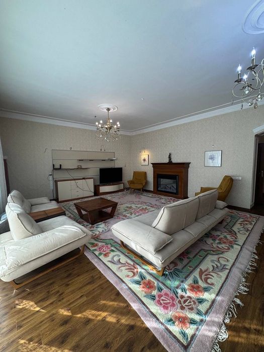 Ул. Бабура новостройка 3/2/5 (150м2)