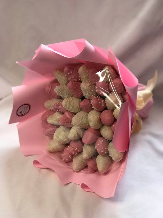 Клубника в шоколаде Астана