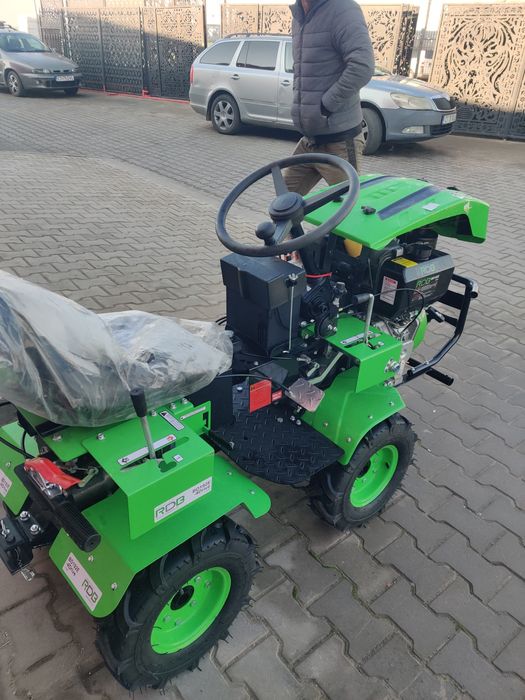 Vând motocultor RDB.