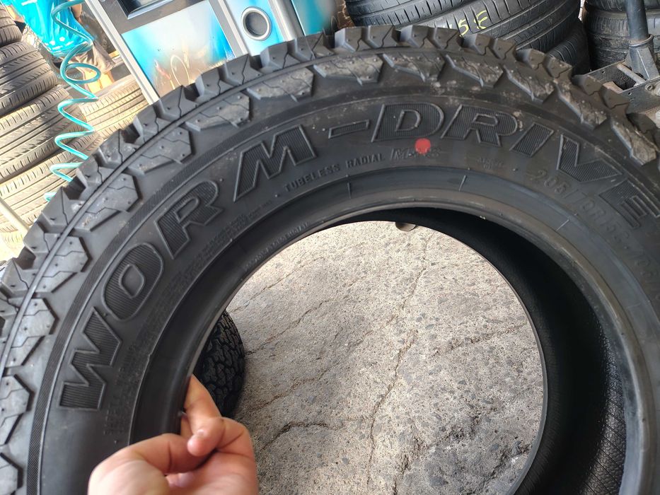 4бр нови всесезонни Maxxis 205 70 15