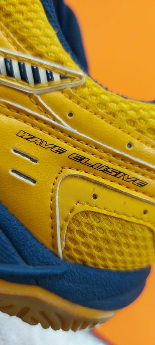 Mizuno Wave Elusive номер 40.5 Оригинални маратонки