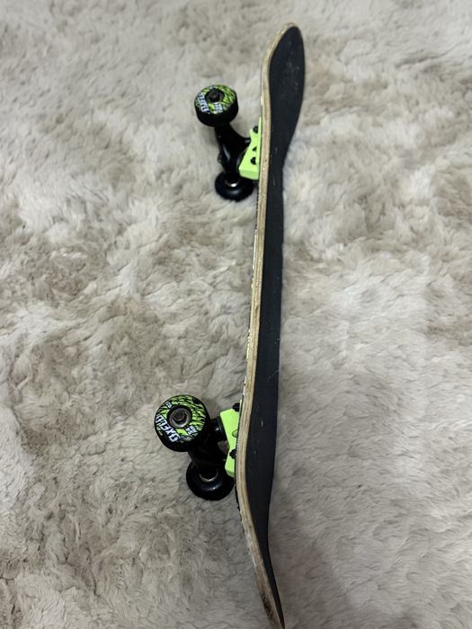 Skateboard in stare foarte buna